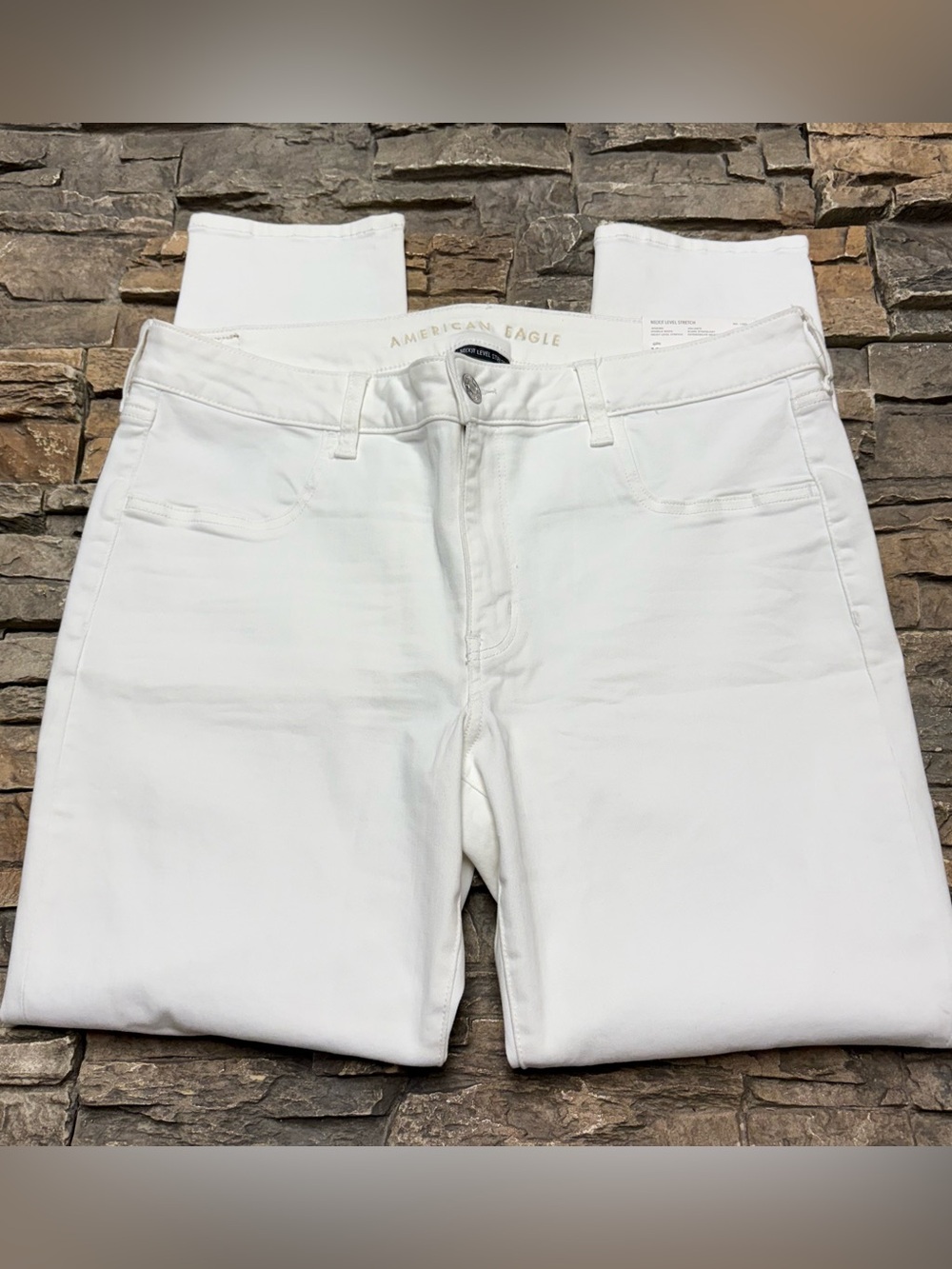 American Eagle Women's Size 18 R  Jegging White Jeans Next Level stretch NWT
